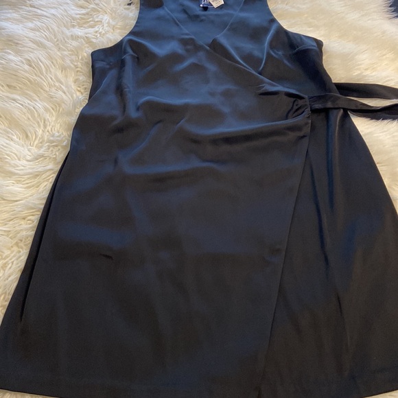 GAP SATIN WRAP DRESS SIZE XL BRAND NEW COLOR BLACK LENGTH 40”BUST 42” - Picture 10 of 12